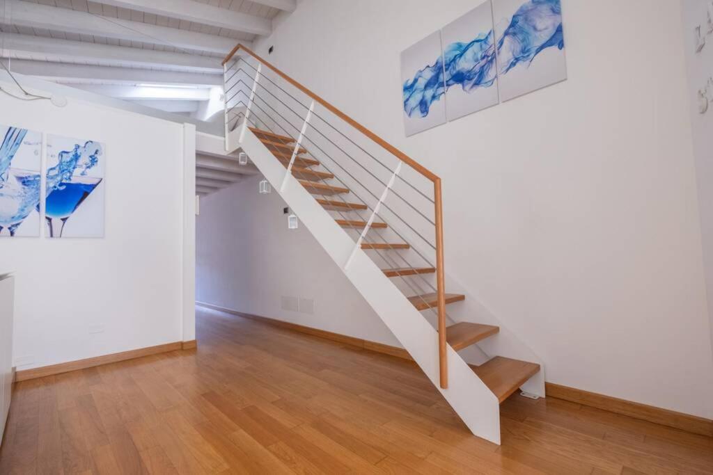 Happy Guest Apartments - Lake & Style Riva di Solto Buitenkant foto